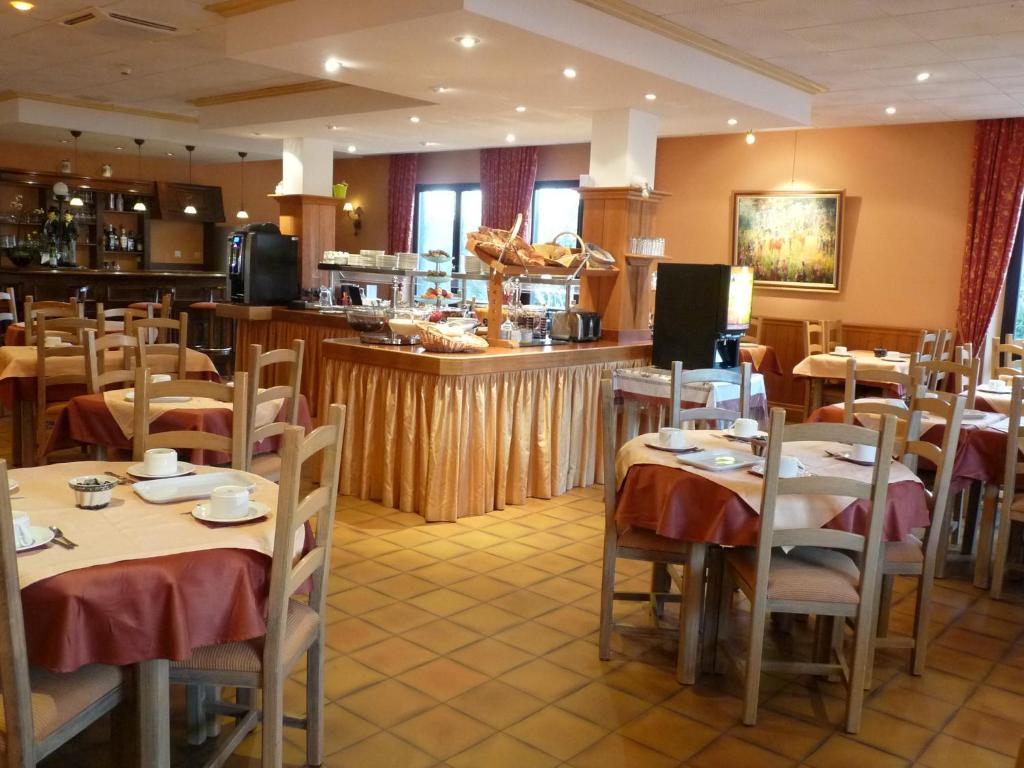 Restaurace v ubytování Hôtel Le Riquewihr