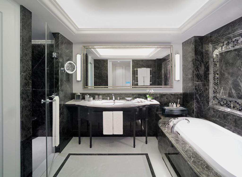 Shangri-La Bosphorus, Istanbul photo 5