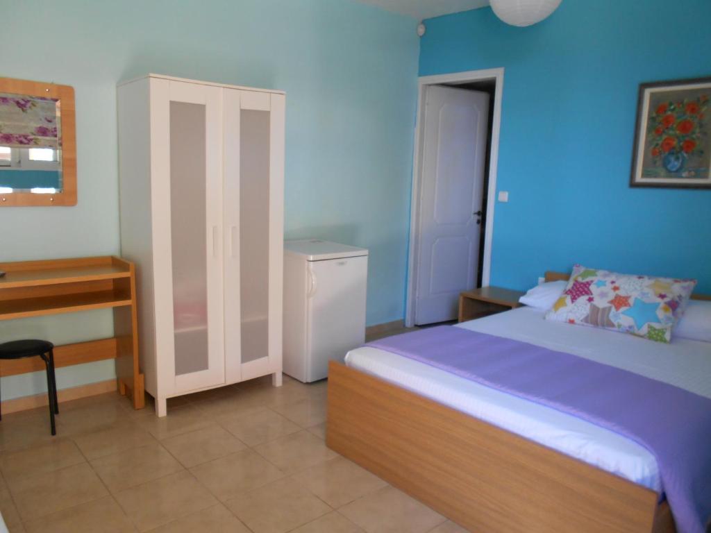 Zephyros Rooms And Apartments - Double Room With Patio