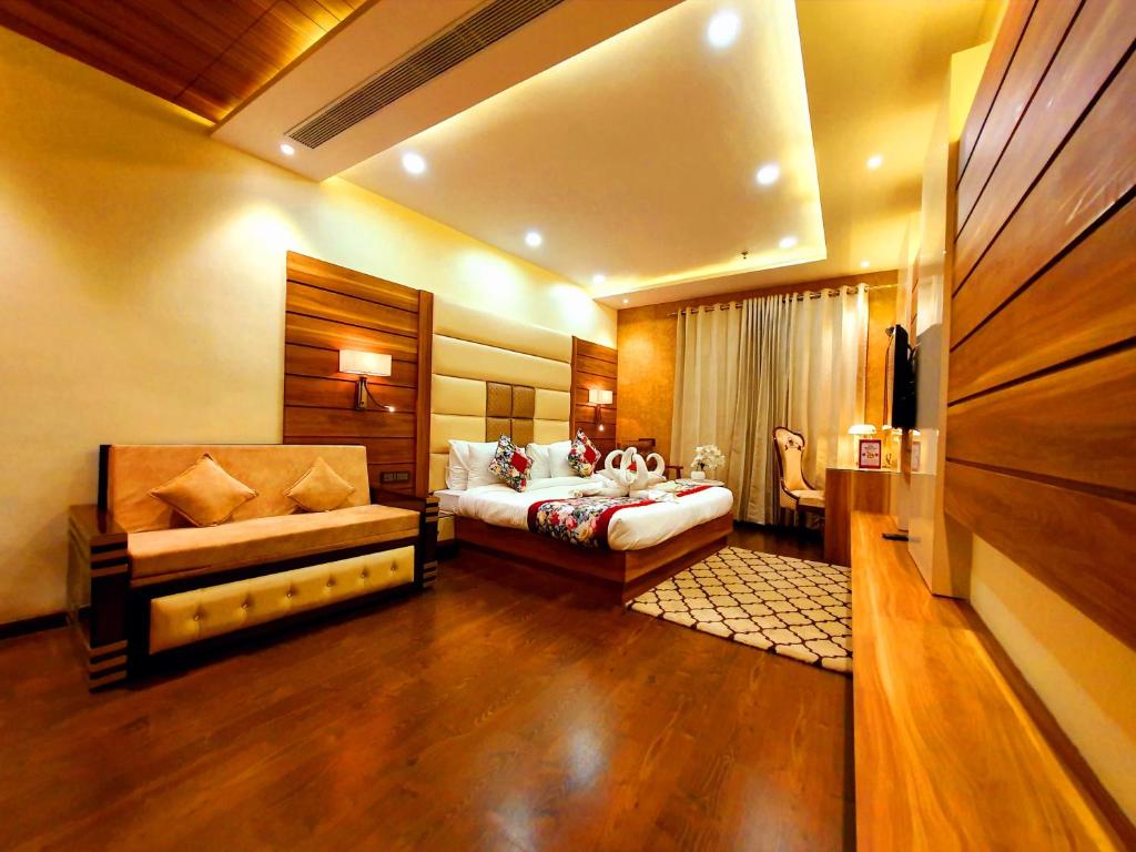 Hotel Makhan Residency - 