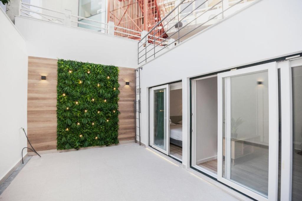 FLH Salitre Modern Terrace Duplex