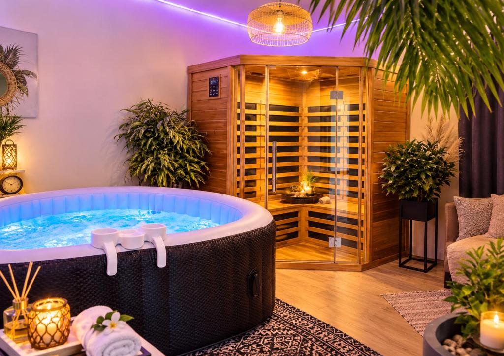 Romantique Zen Room Spa Sauna Beach 50 m