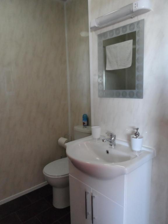 Birchhouse - Sala Familiar (2 Adultos + 3 Niños)