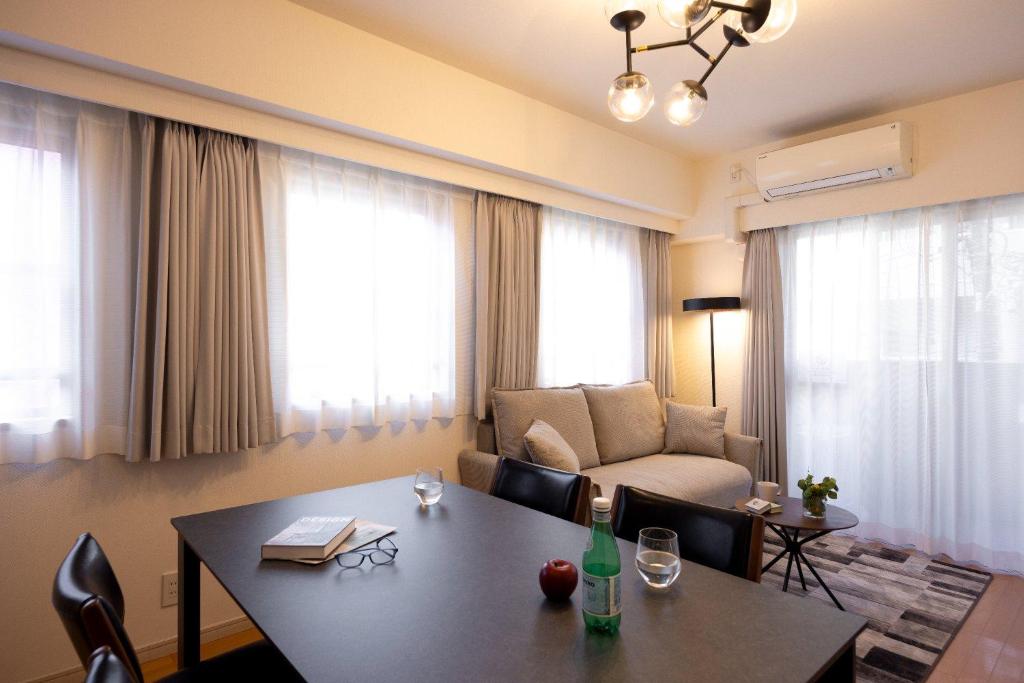 Platinum Court Minami Azabu
