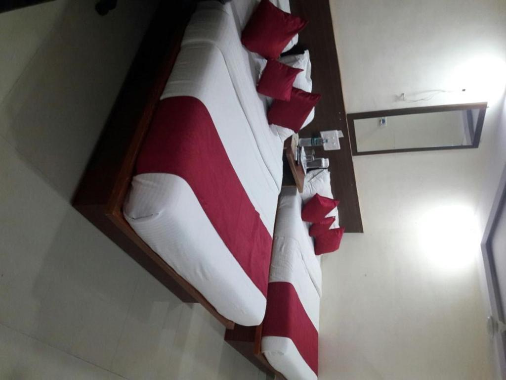 AS SUITE terminal2 در بمبئی