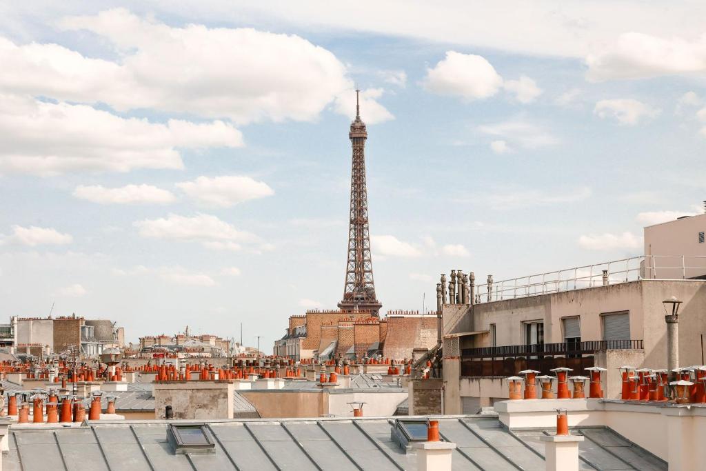 Appartement de luxe sous les toits Tour Eiffel - 1BDR-4P