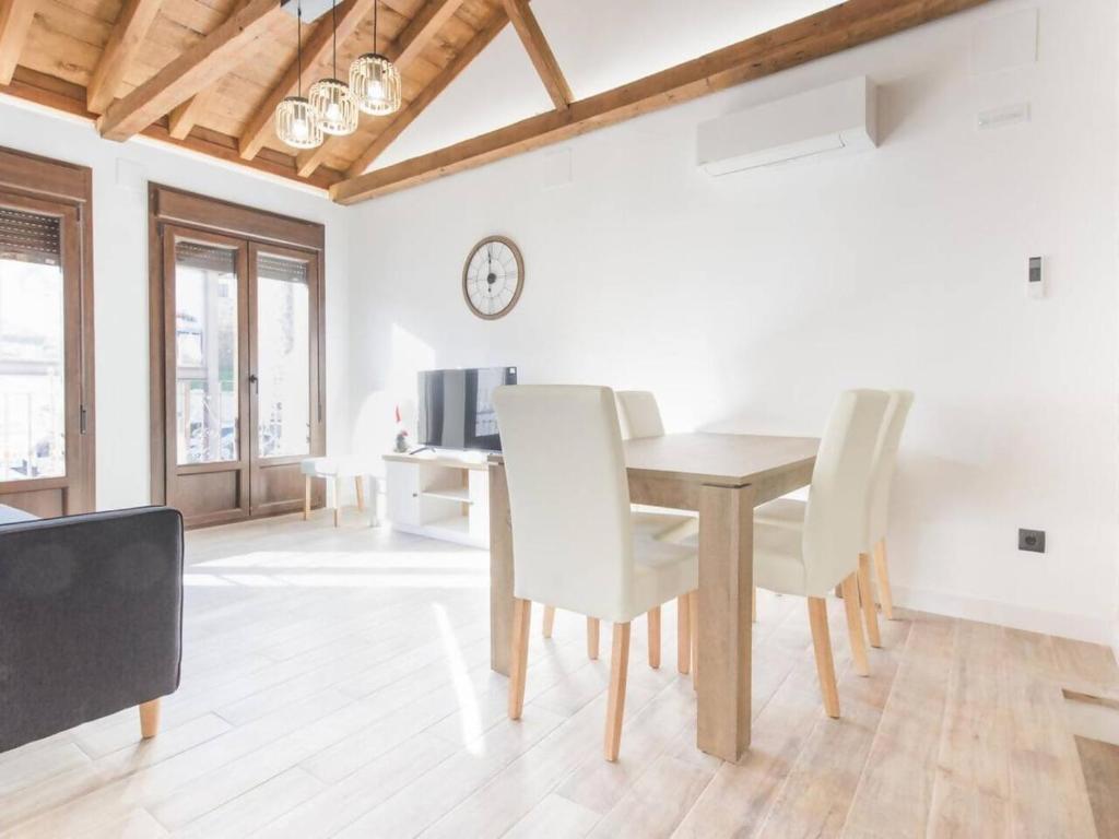 Apartamentos Granadal by Imperial Home