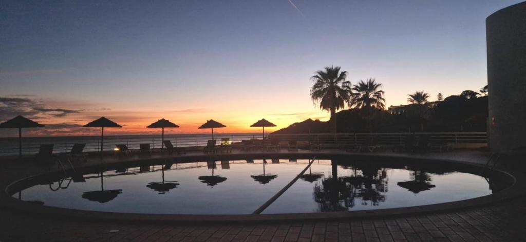 Praia Oura Sunset