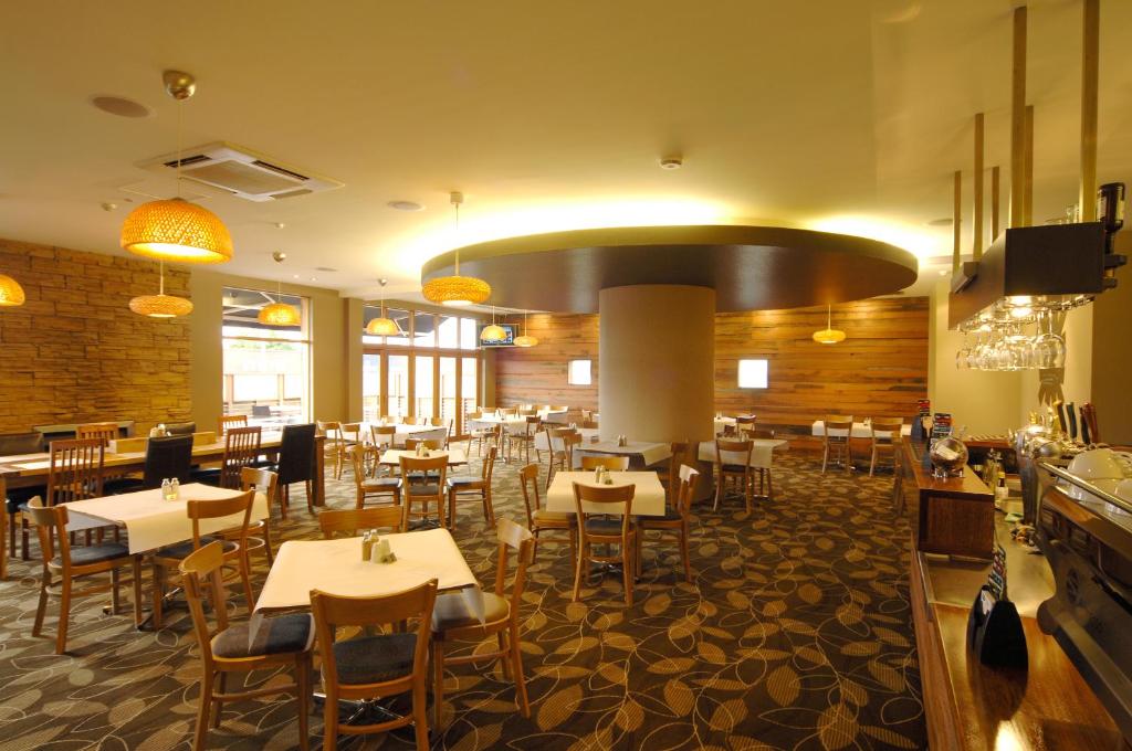 Restaurace v ubytování The Formby Hotel