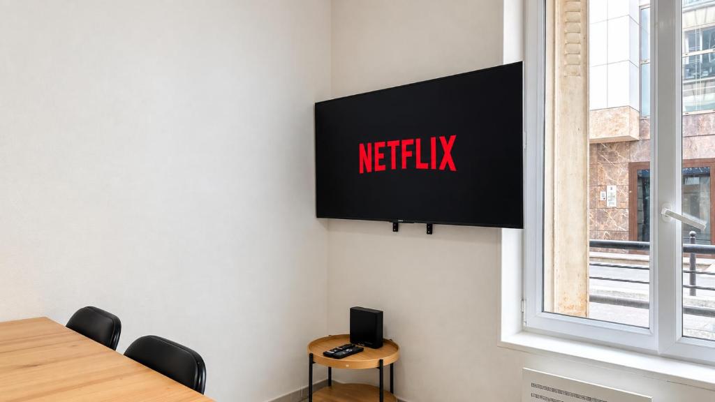 Charming 1BR Apartment Near Eiffel Tower with Netflix