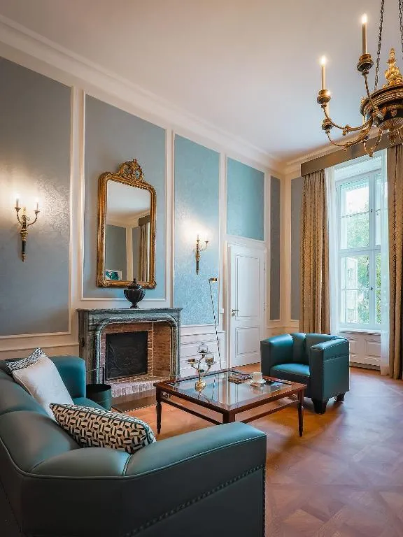 Palais Junior Suite Garden View
