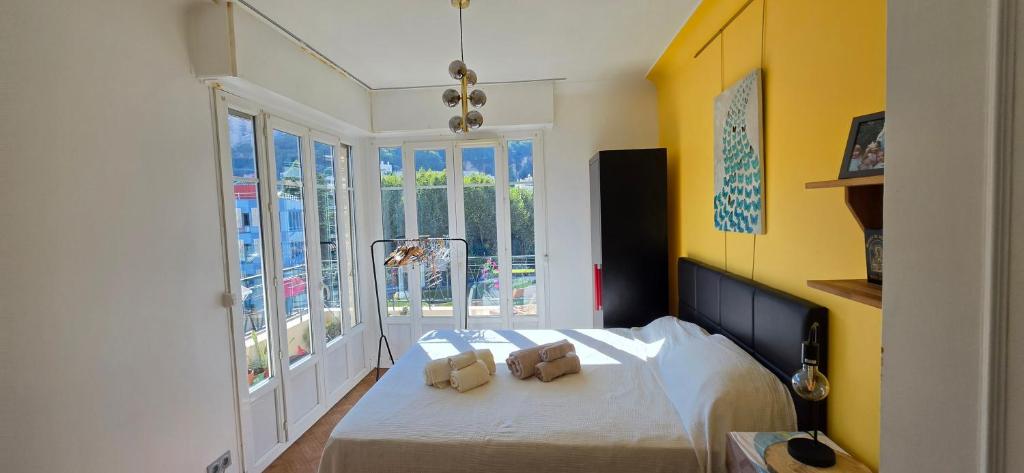 Elena Residence -- 3 Rooms--Balcony & Terrace