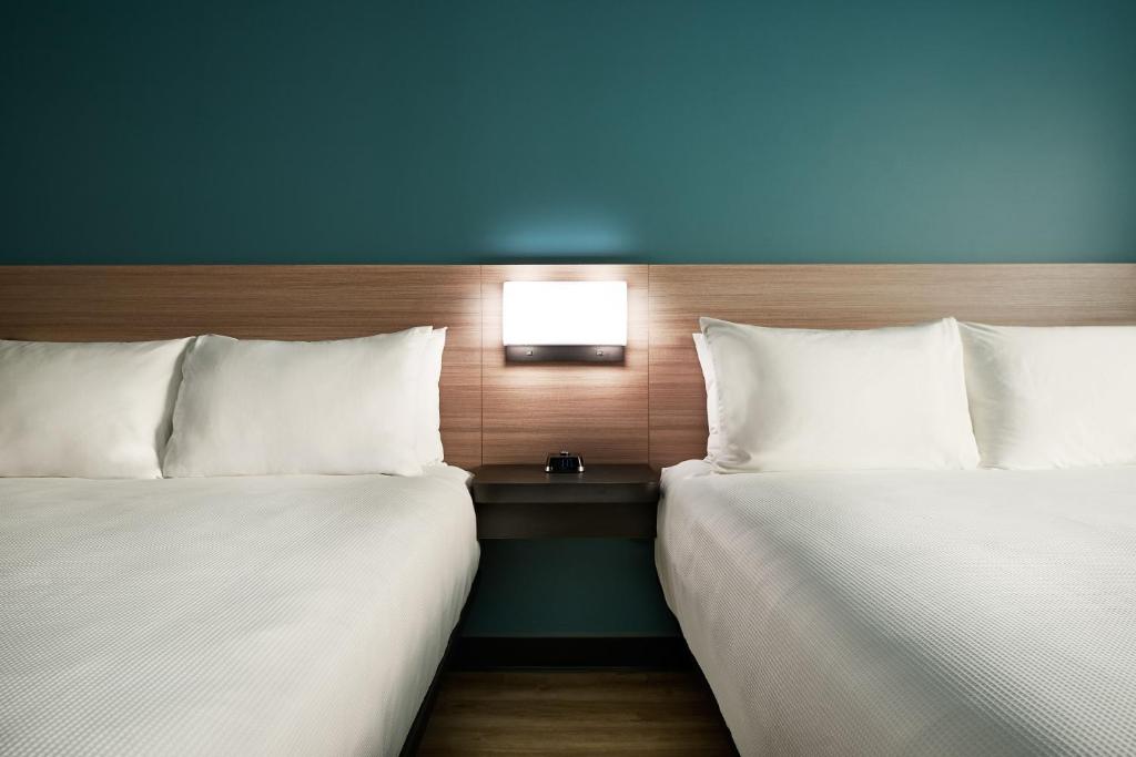 Hampton Inn & Suites Pigeon Forge On The Parkway - 