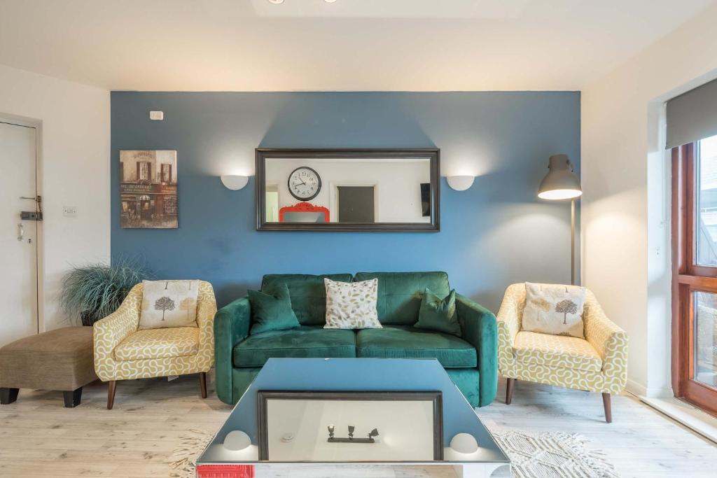 Super CENTRAL Cambridge Flat For Up To 4 People - 