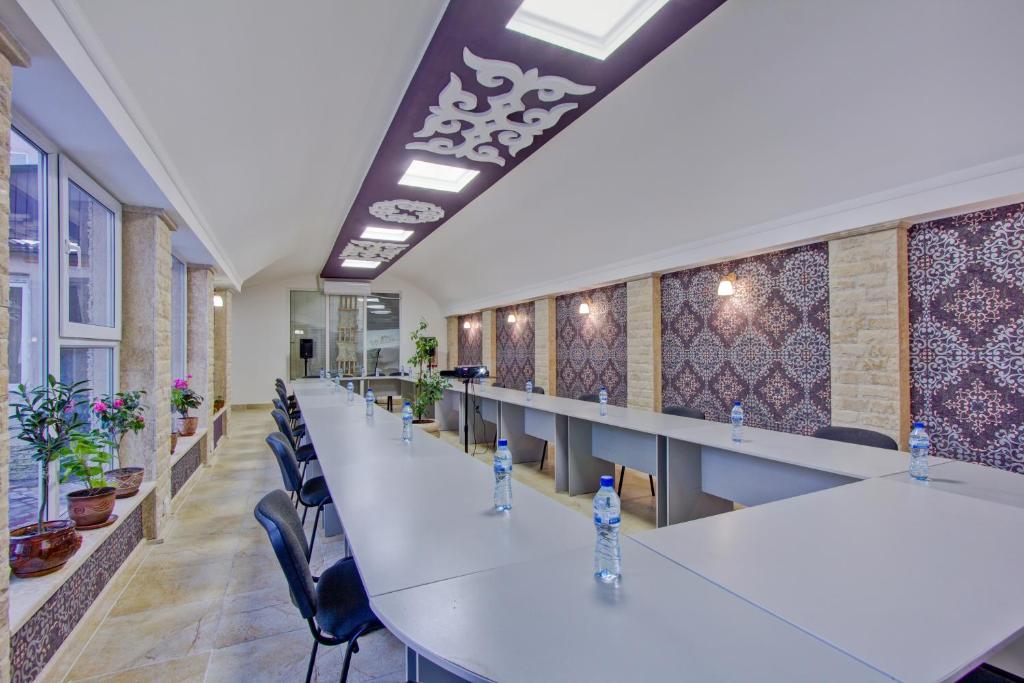 Konferenční prostory v ubytování Kausar Hotel