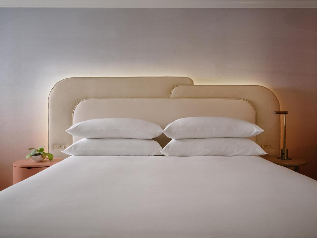 The Scottsdale Plaza Resort & Villas - 