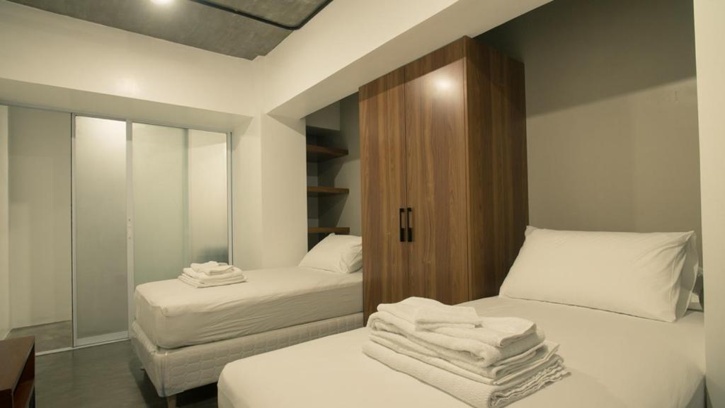 5880 Enriquez Residences - 两居室公寓