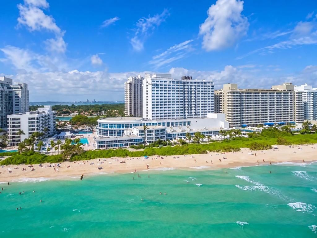 Castle Beach Club Apartments