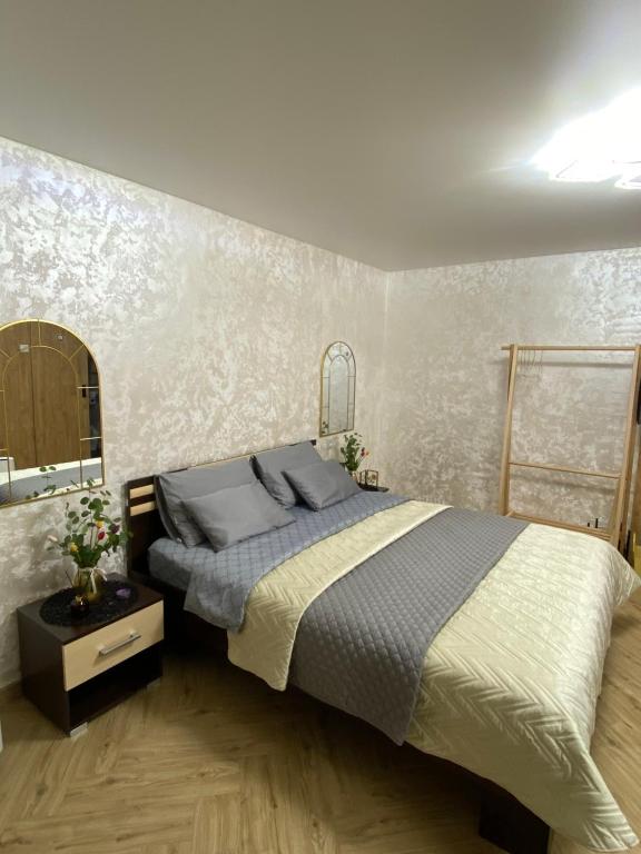 Апартаменти погодинно та подобово Рівне головне фото