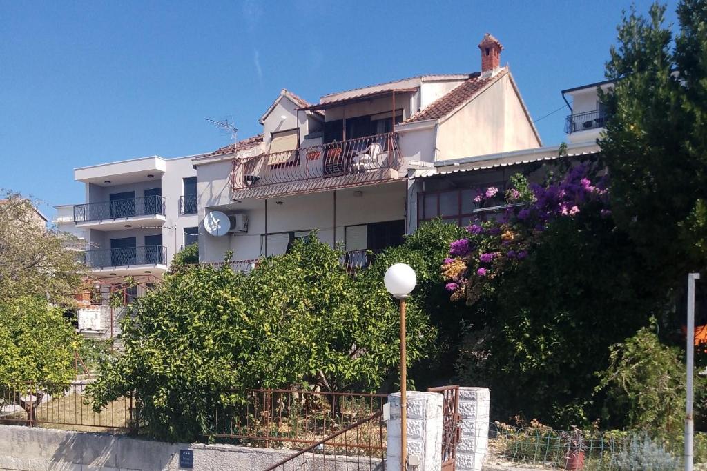 Apartments by the sea Podstrana, Split - 27996