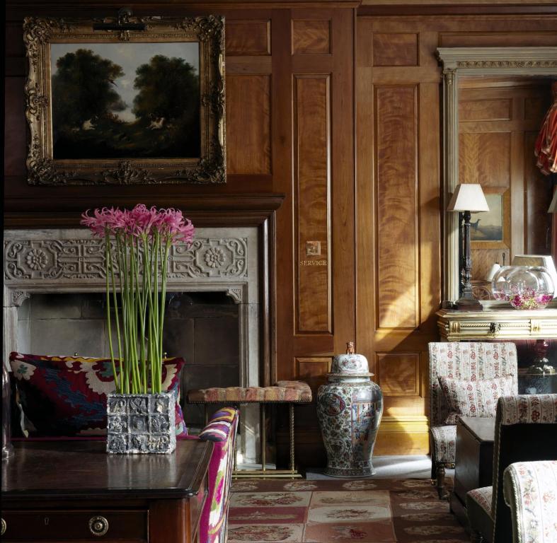 Posezení v ubytování Covent Garden Hotel, Firmdale Hotels