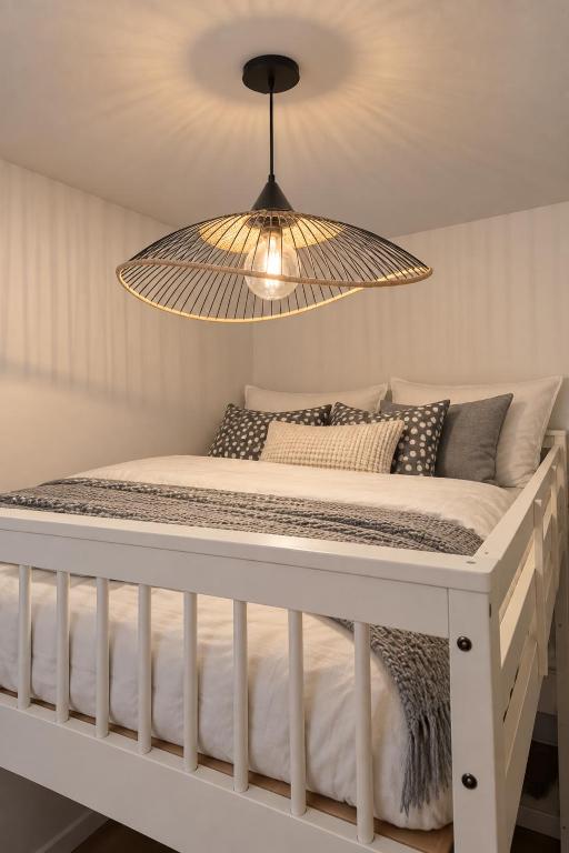 BAIL MOBILITÉ 30 NUITS MINIMUM Studio cozy à 40m des CHAMPS ELYSEES