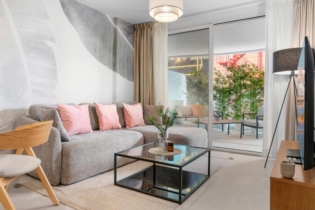 Modern Apartment Center Steps from the Beach
