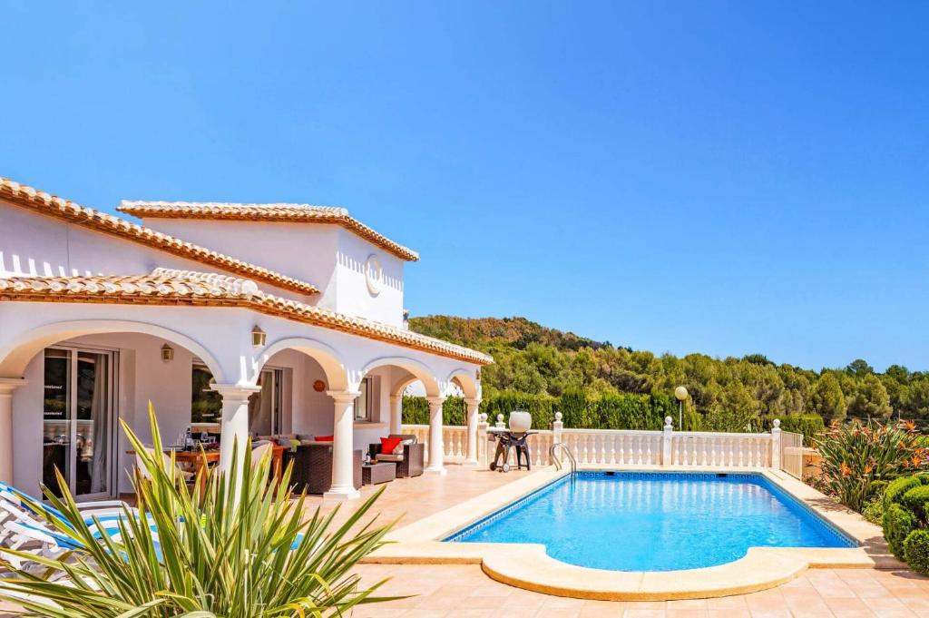 Villa Elemed by Villa Plus