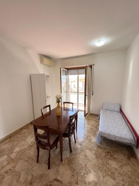 Room in Milan in the central area