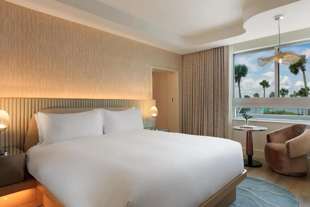One-Bedroom King Suite
