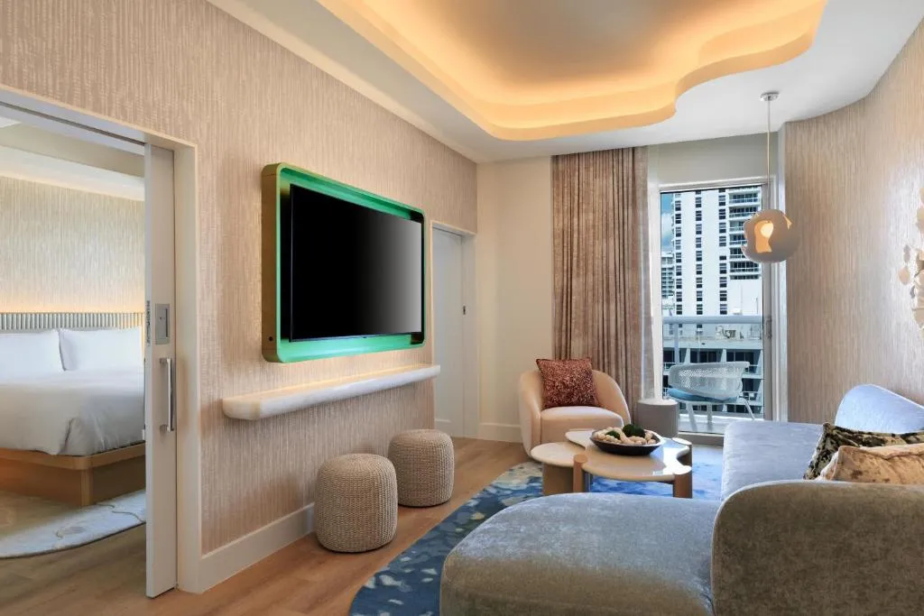 One-Bedroom King Suite with Balcony - Partial Ocean View