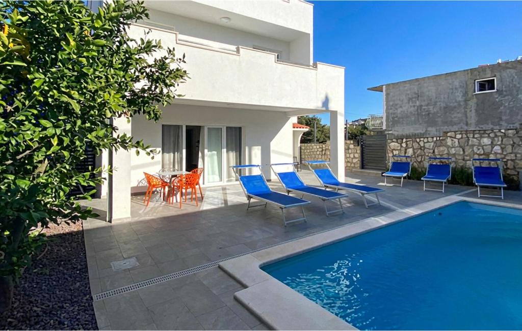 1 Bedroom Nice Apartment In Cavtat