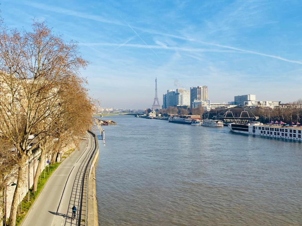 Élégant Studio Paris 16e Trocadéro Quais de Seine