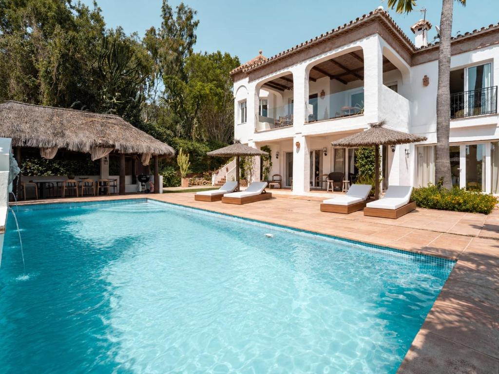 Villa Los Olivos Boho Style Pool Tranquile