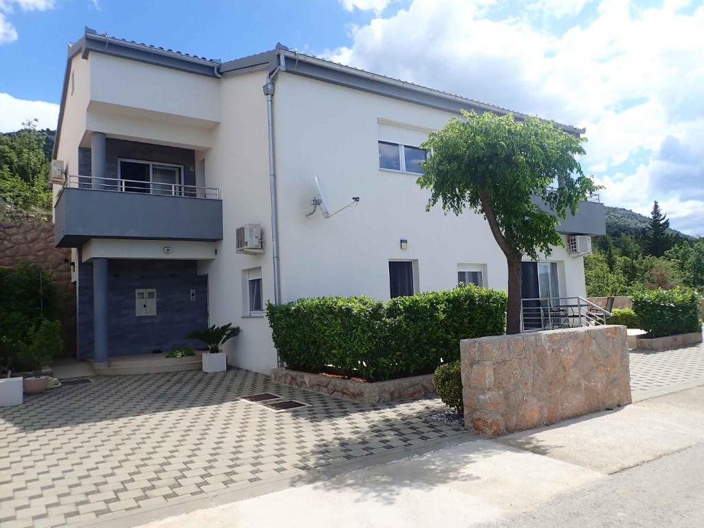 Studio near Beach in Starigrad-Paklenica 58091
