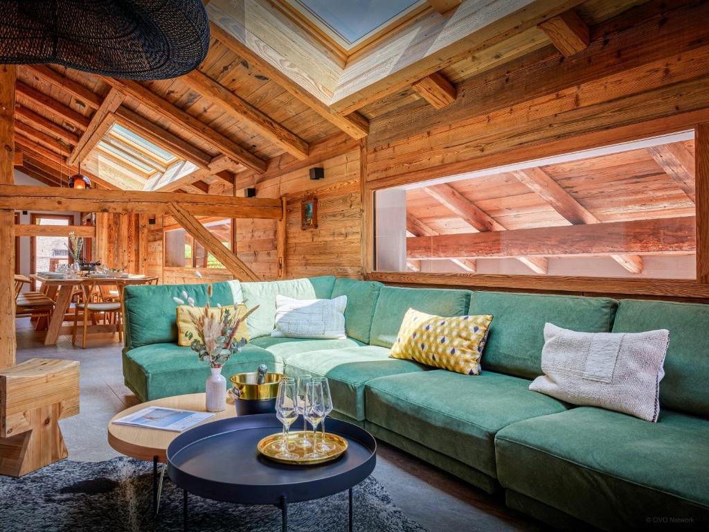 Chalet Plume - OVO Network