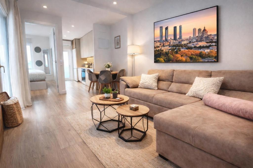 Modern Apartment with Terrace near the Center