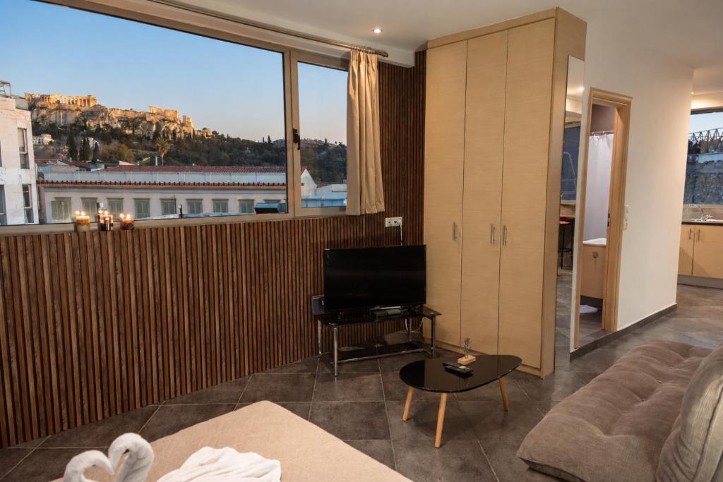Parthenon Portrait Apartments