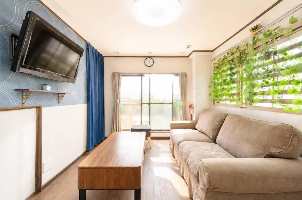 3 minutes to Ikebukuro Station! 4-minute walk from the nearest station 池袋本町3,4階