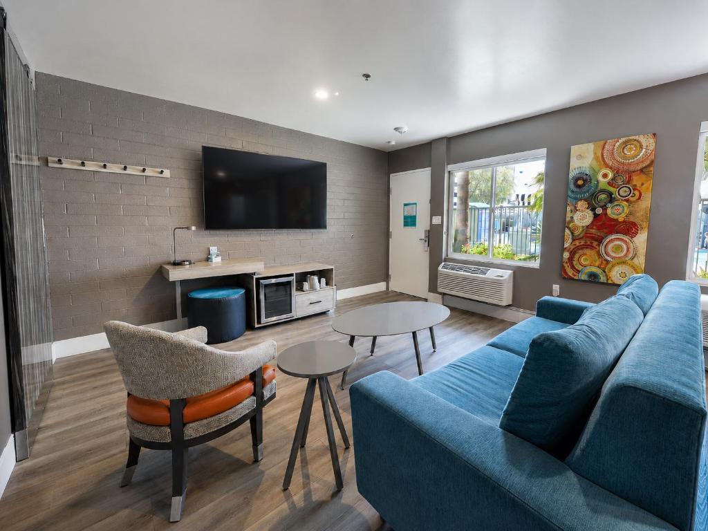 Oasis at Gold Spike - 