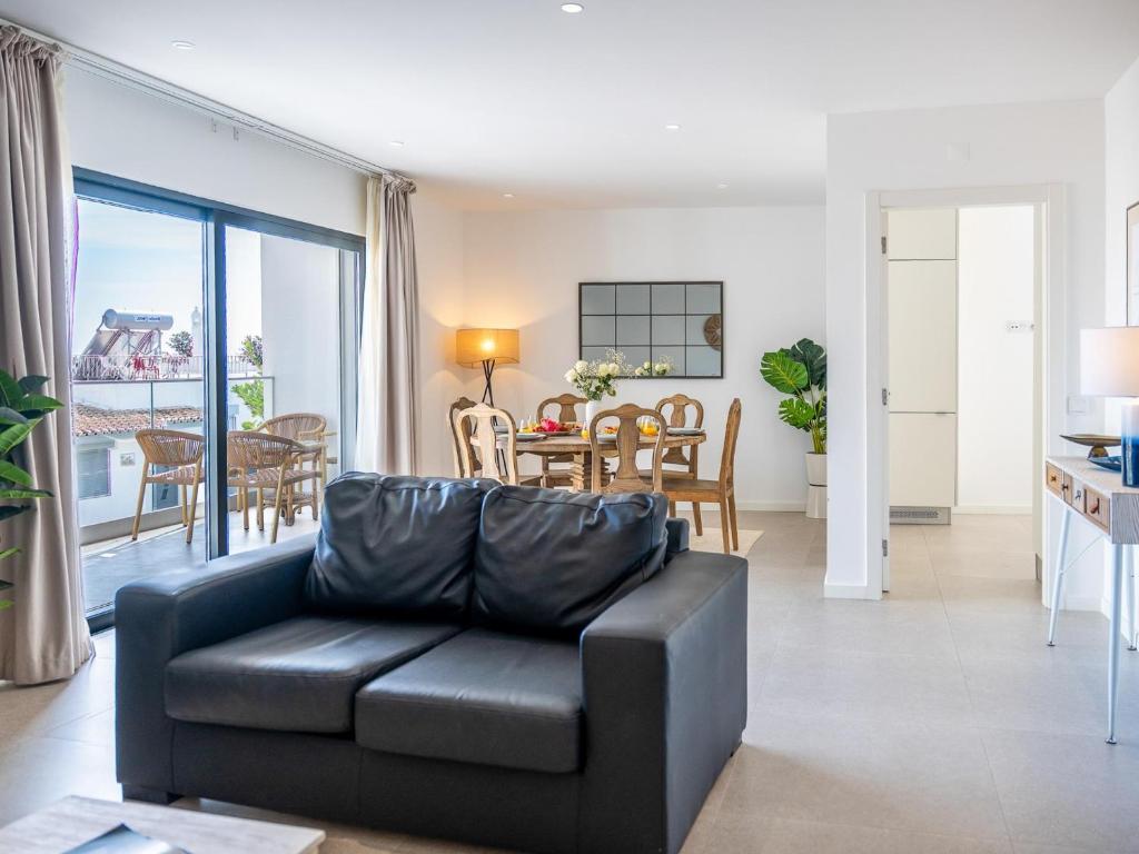 Panoramic D Apartment