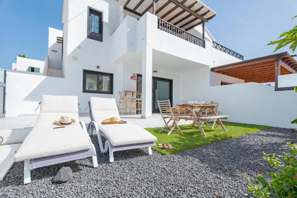 Casa Marlena - Private Terrace- 4 min to the beach by Lanzarote Vacation Homes