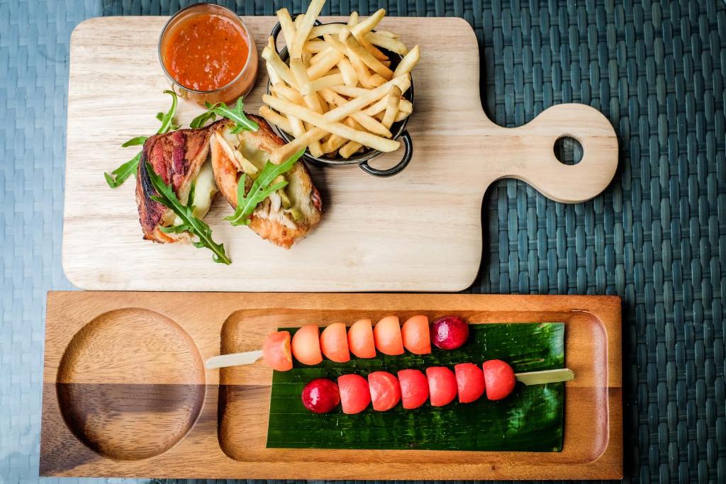 Fusion Suites Phuket Patong - Resim 30