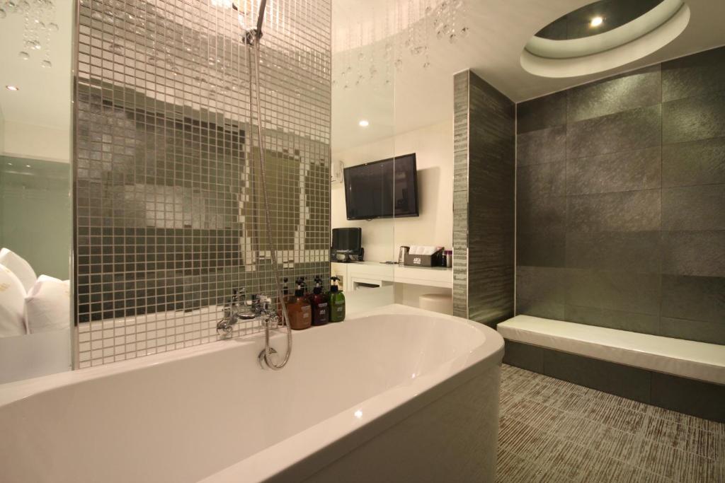 Koupelna v ubytování Boutique Hotel Aria Nampo