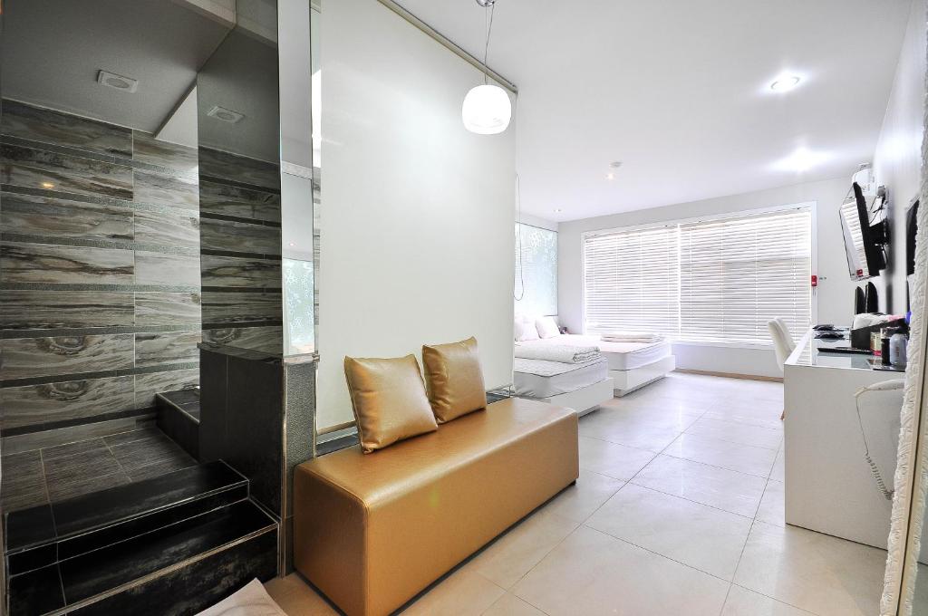 Posezení v ubytování Boutique Hotel Aria Nampo