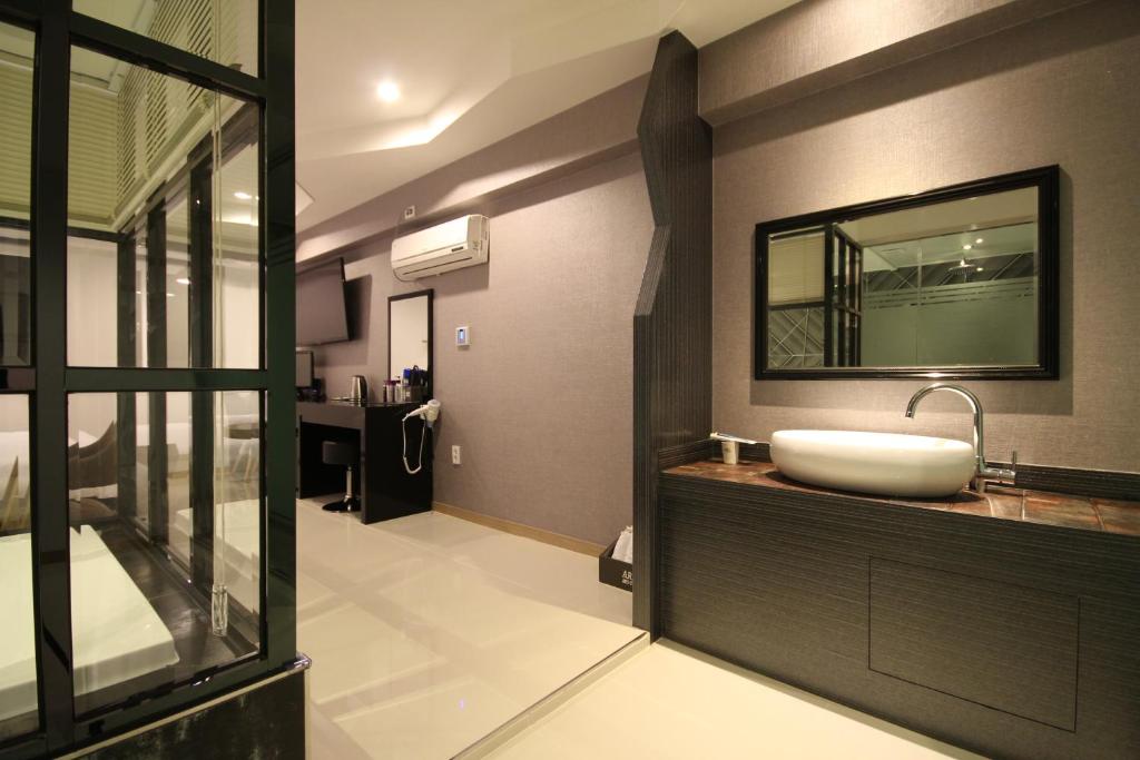 Koupelna v ubytování Boutique Hotel Aria Nampo