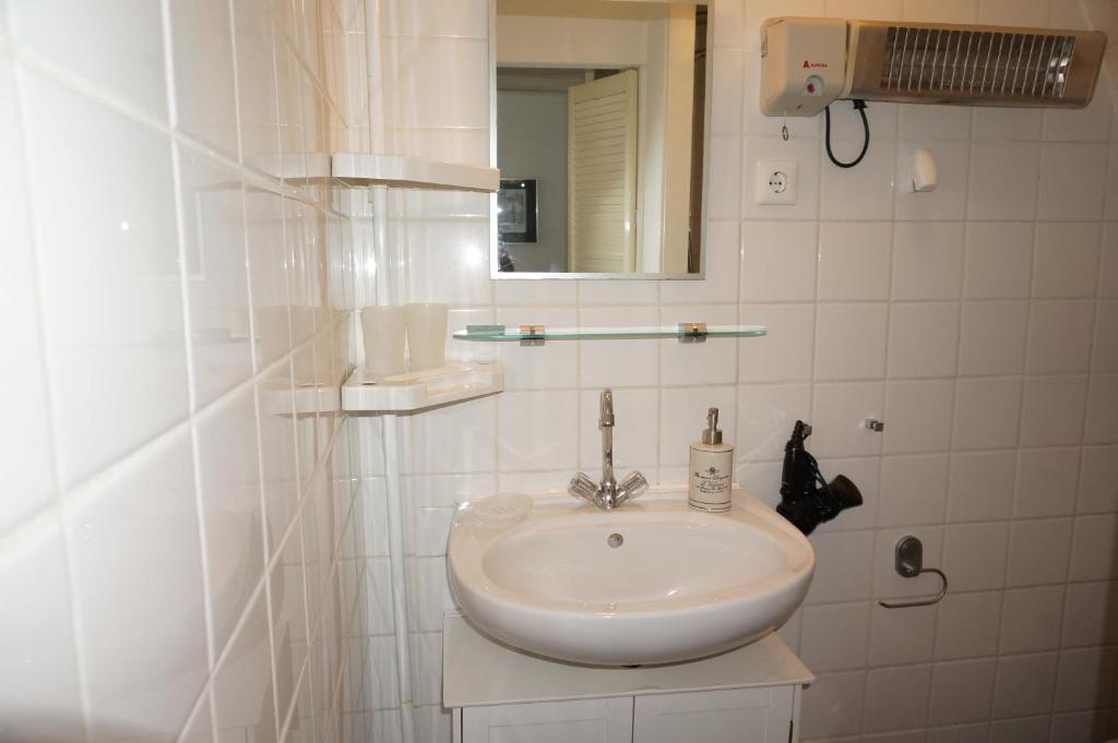رزرو هتل، B&B تراس پشت بام آمستردام