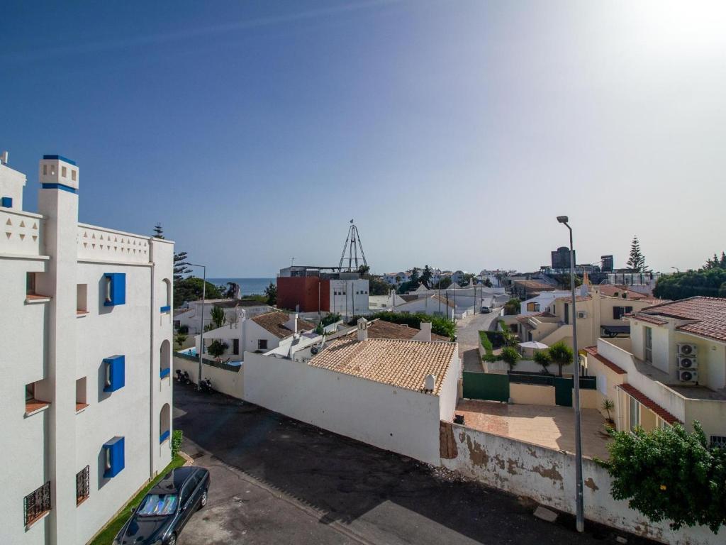T2 Oura Apartment