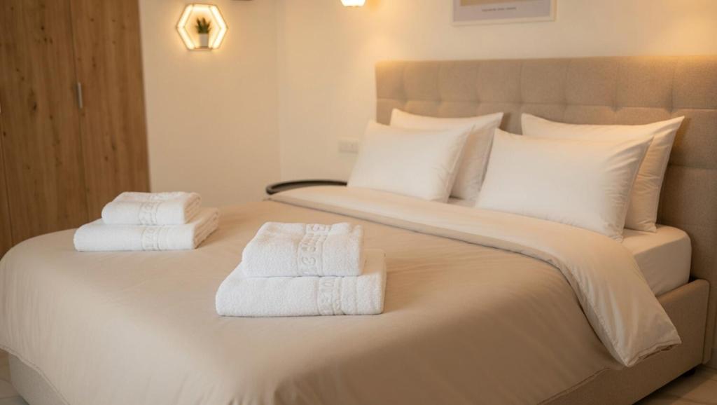 Neos Suites Kosmos Prime No1