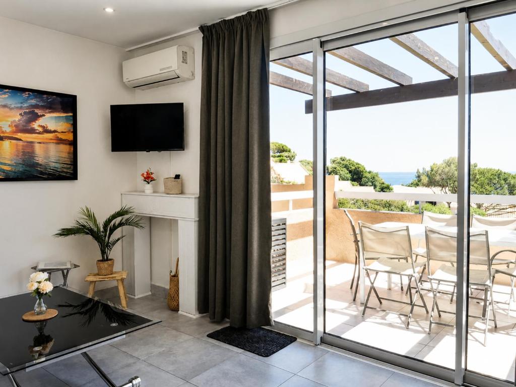 Nartelle Appartement avec Vue Panoramique, Piscine, Parking & climatisation